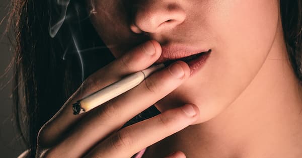 Loša navika koja uništava kožu: kako se izboriti s posledicama pušenja?